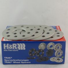 H&R Spurverbreiterungen